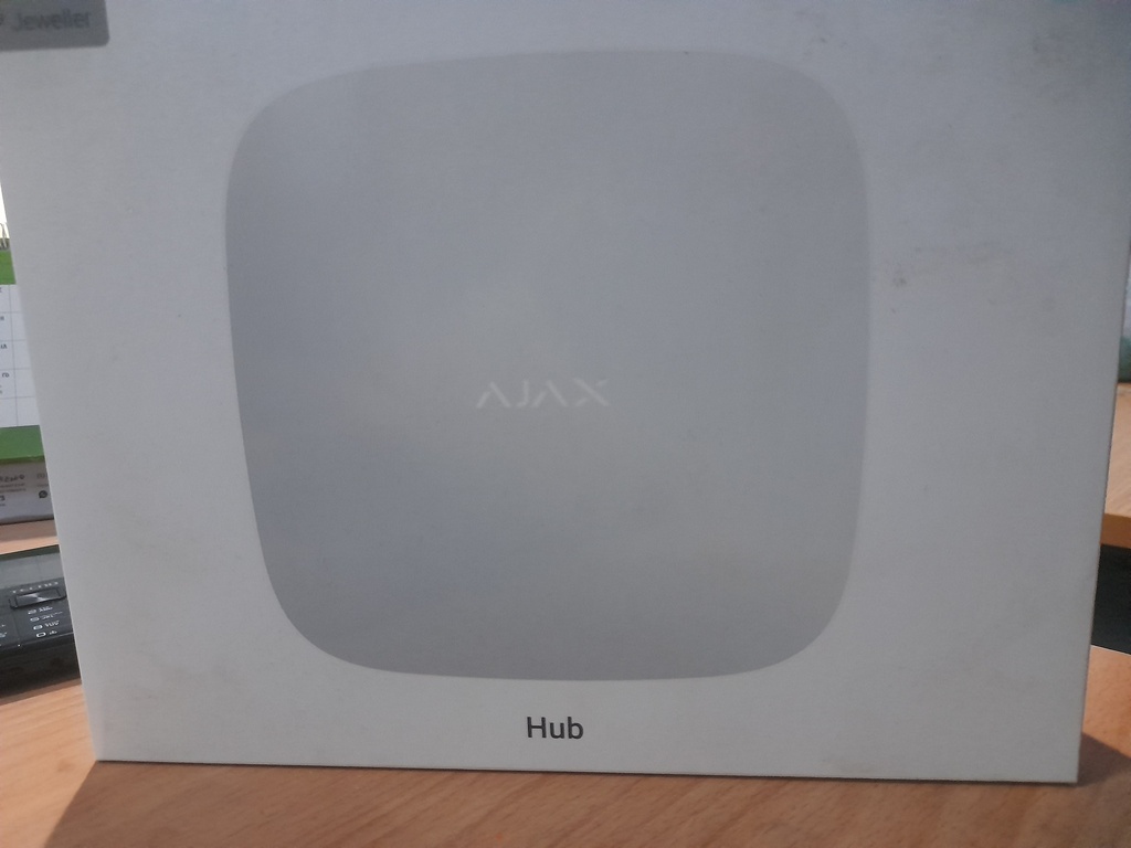 Ajax Hub (8EU) plug type G white охоронна централь